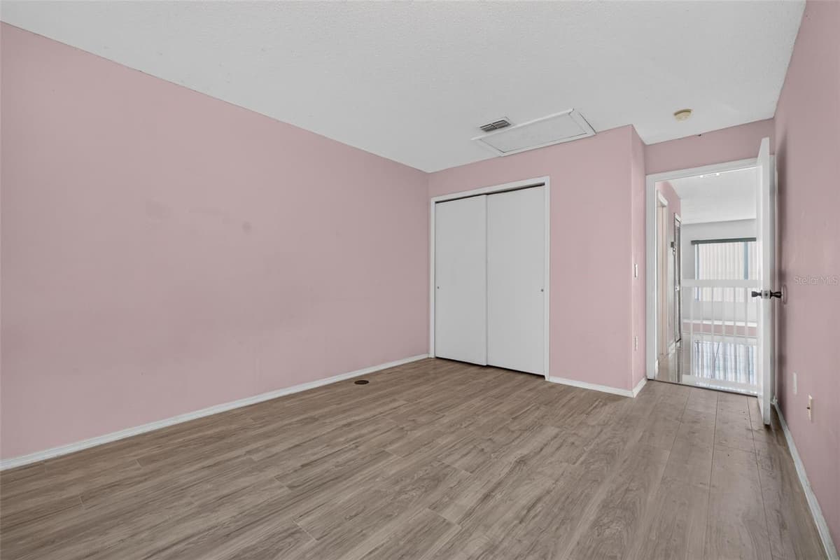 13304 SUMMERTON DRIVE — photo 38 of 54