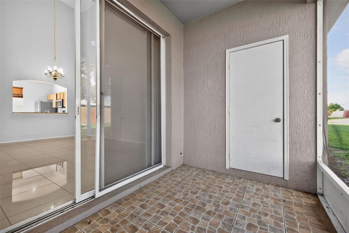 13304 SUMMERTON DRIVE — photo 40 of 54