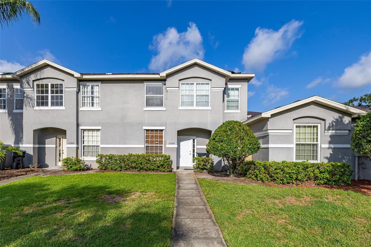 13304 SUMMERTON DRIVE — photo 4 of 54
