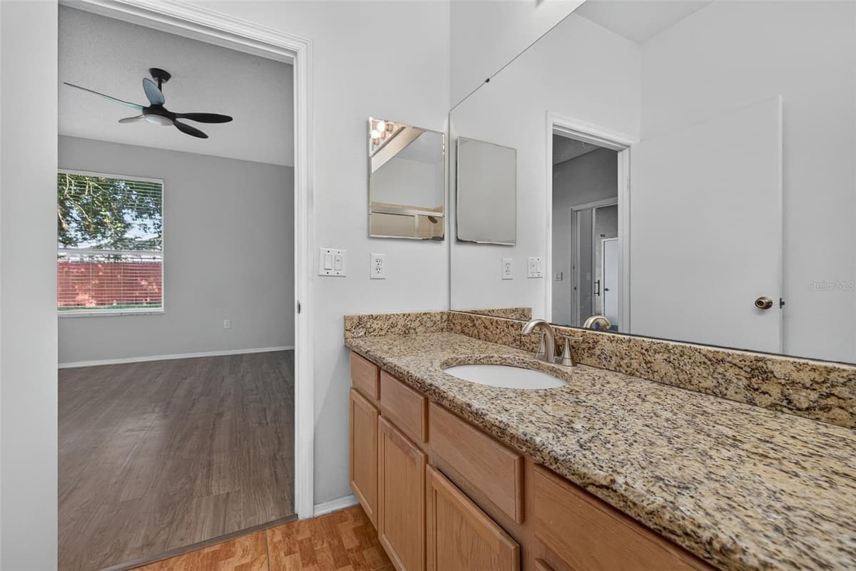 13304 SUMMERTON DRIVE — photo 24 of 54