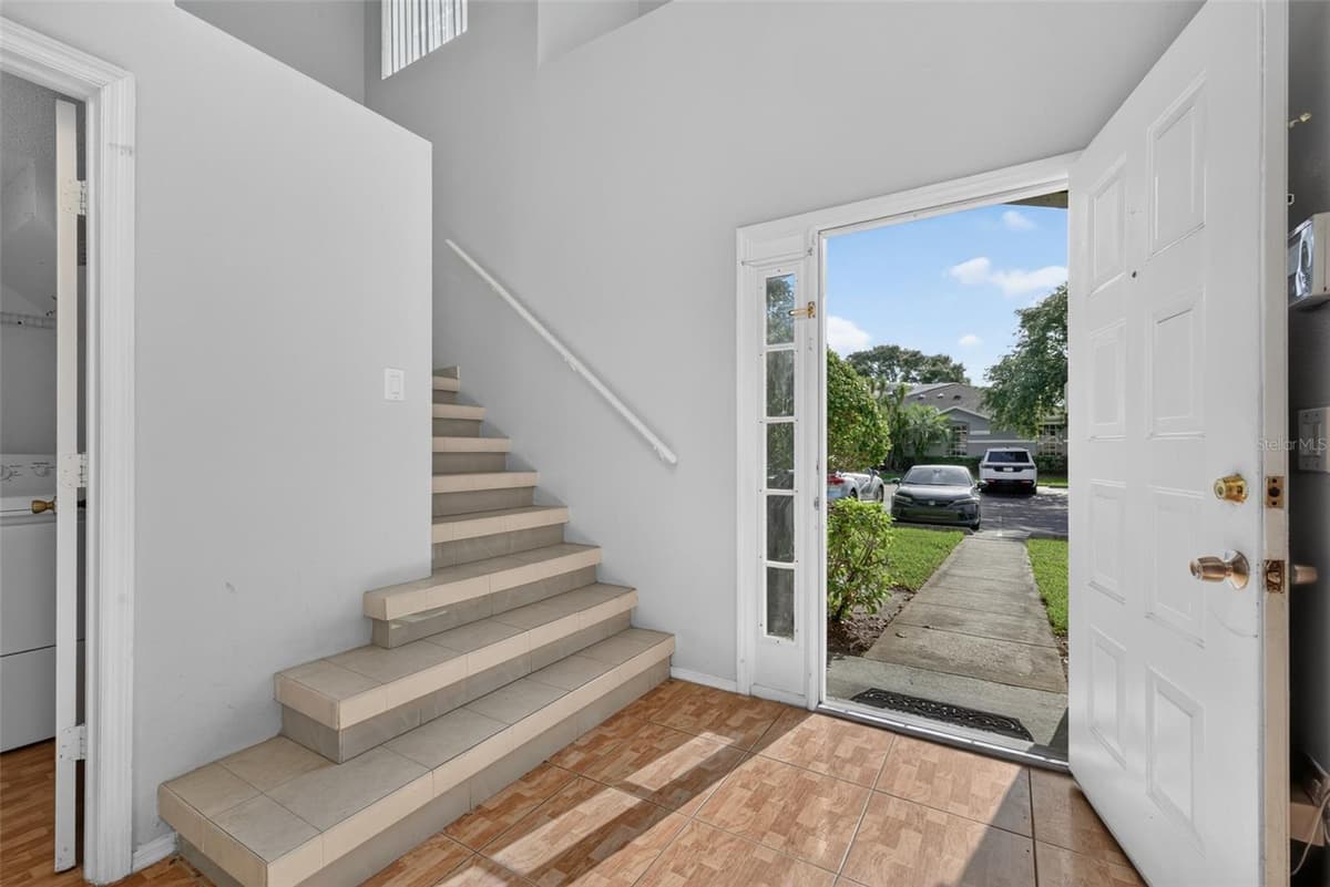 13304 SUMMERTON DRIVE — photo 6 of 54