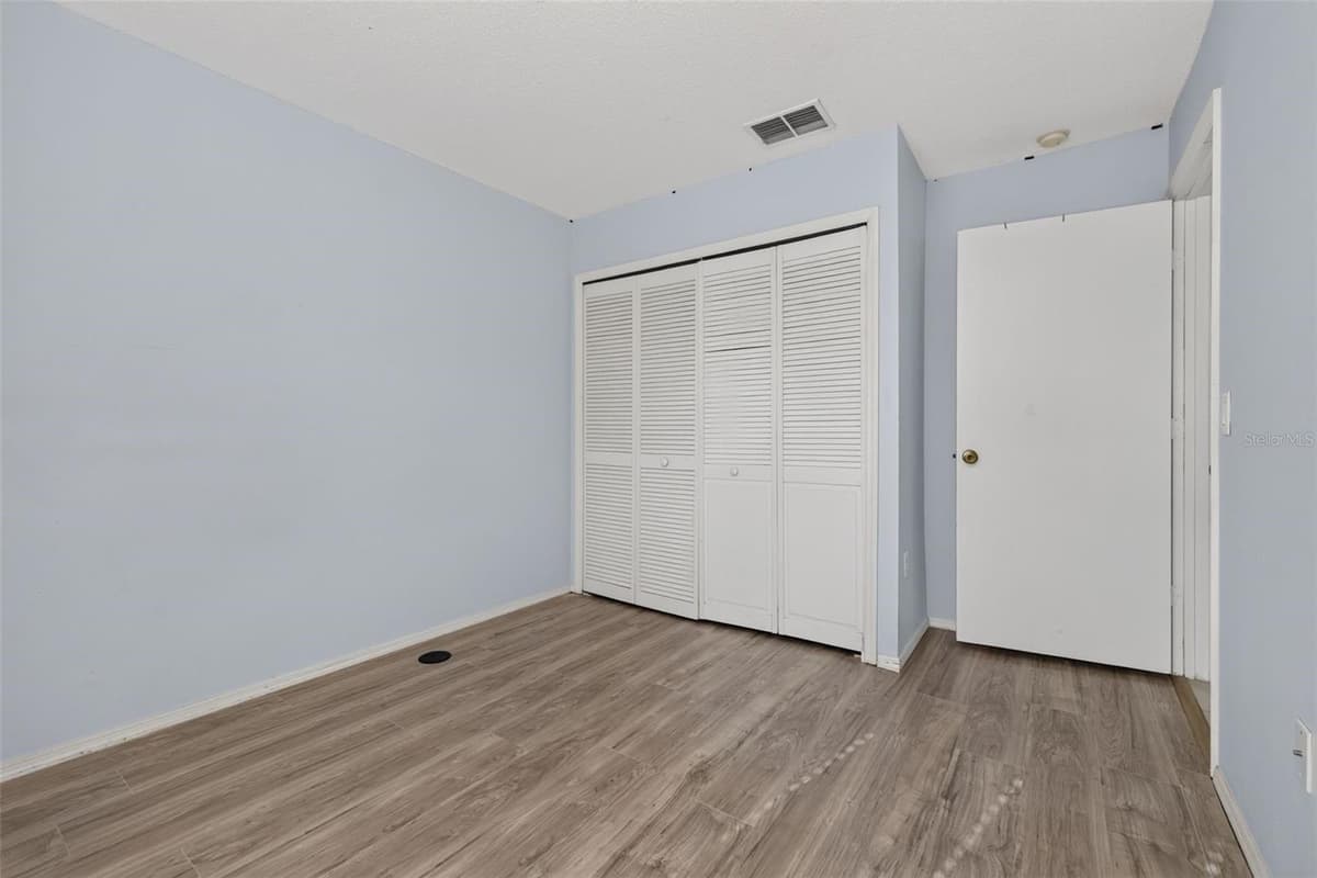 13304 SUMMERTON DRIVE — photo 32 of 54