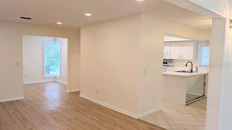 10 MASTERS COURT — photo 3 of 13