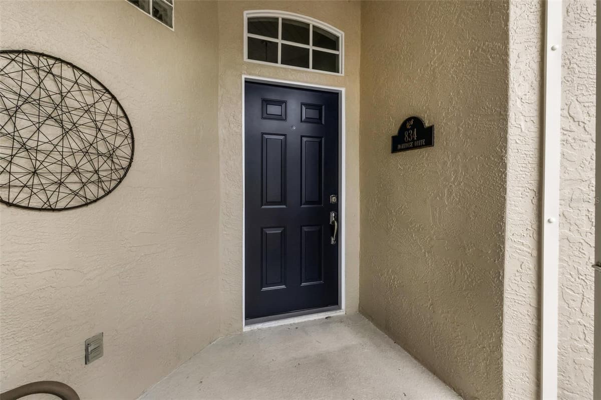 834 MONTROSE DRIVE — photo 5 of 43