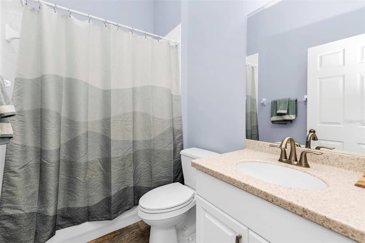 834 MONTROSE DRIVE — photo 18 of 43