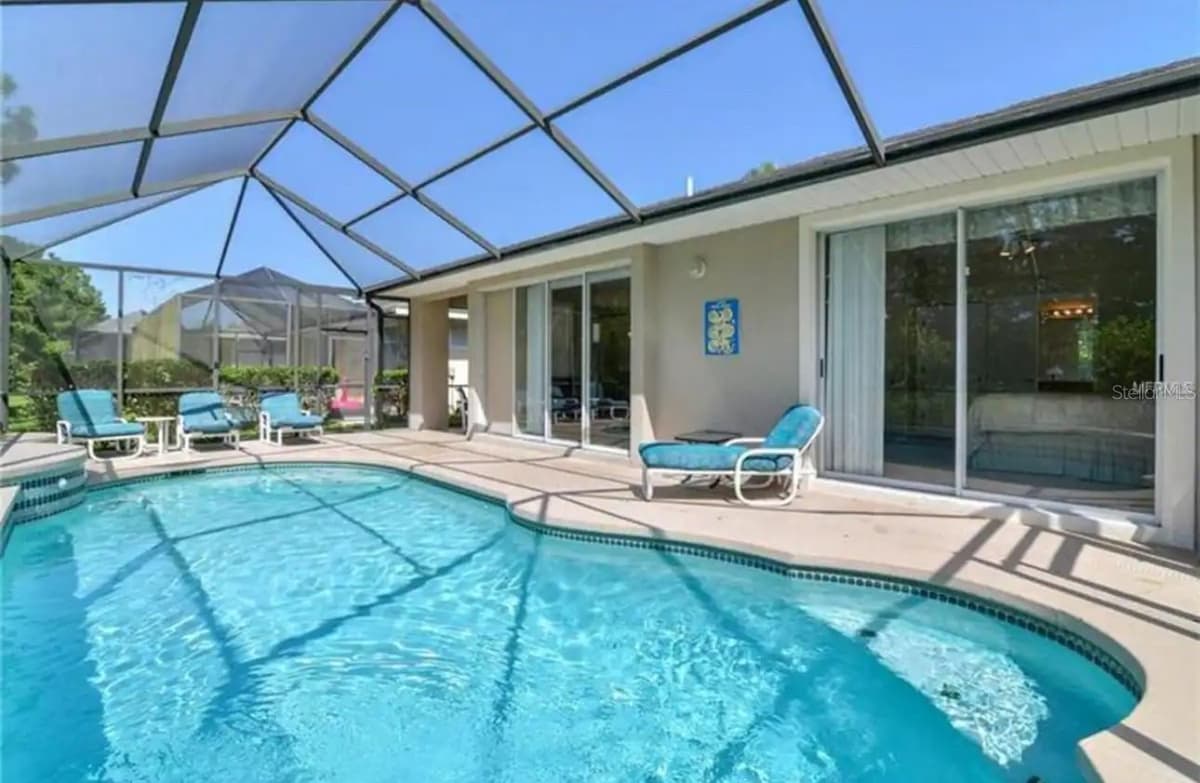 2918 SUNSET VISTA BOULEVARD — photo 2 of 34