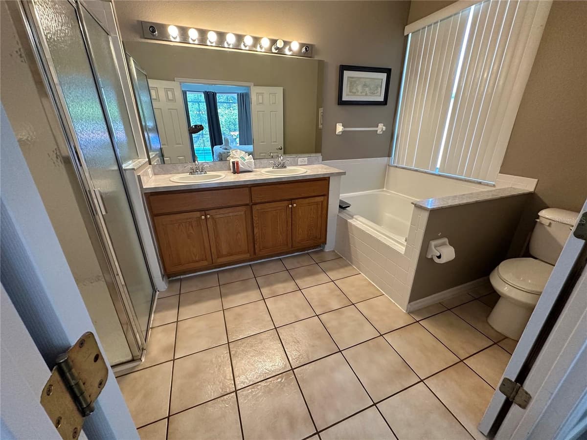 2918 SUNSET VISTA BOULEVARD — photo 8 of 34