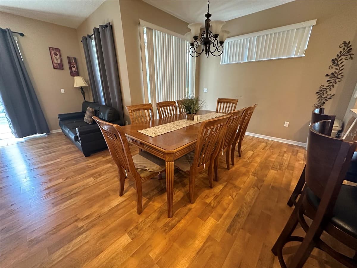 2918 SUNSET VISTA BOULEVARD — photo 11 of 34