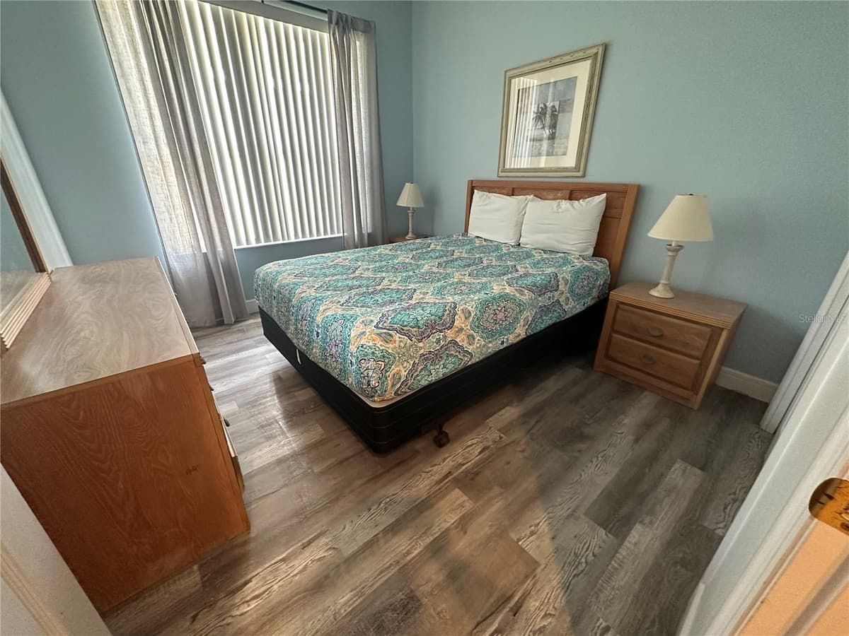 2918 SUNSET VISTA BOULEVARD — photo 14 of 34