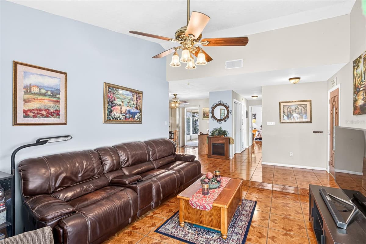 670 STANHOPE DRIVE — photo 14 of 48