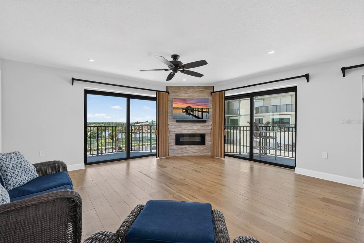 503 CAUSEWAY — photo 11 of 47