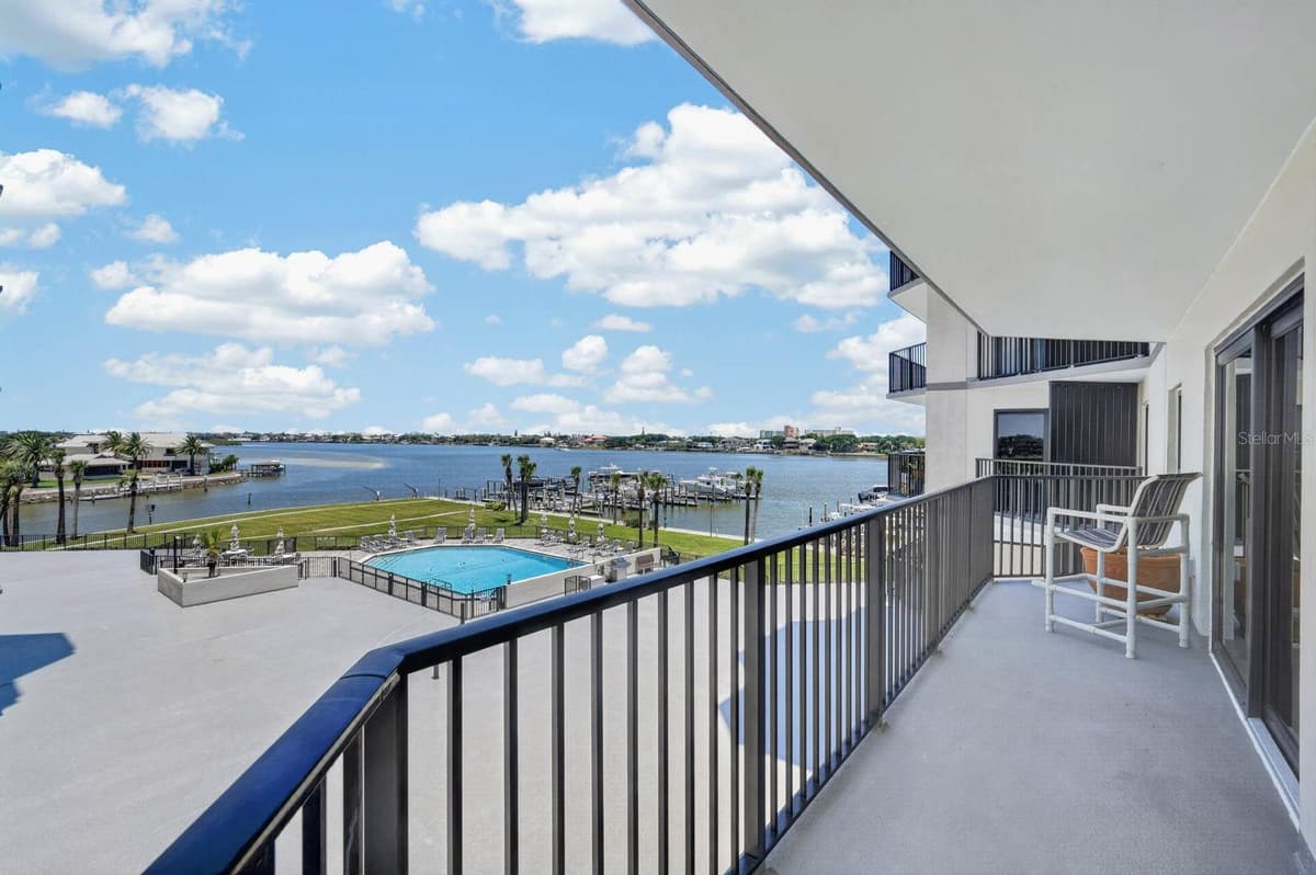 503 CAUSEWAY — photo 32 of 47