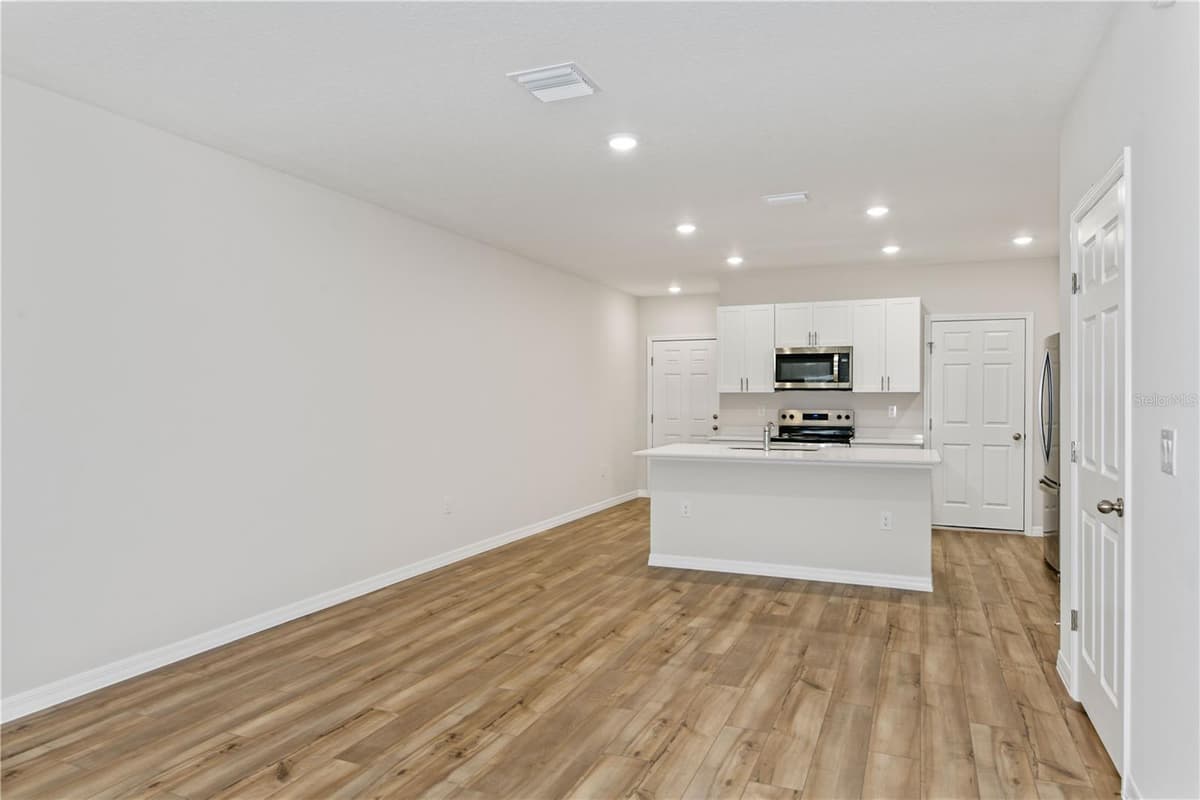 9868 PELICAN COAST DRIVE — photo 11 of 23