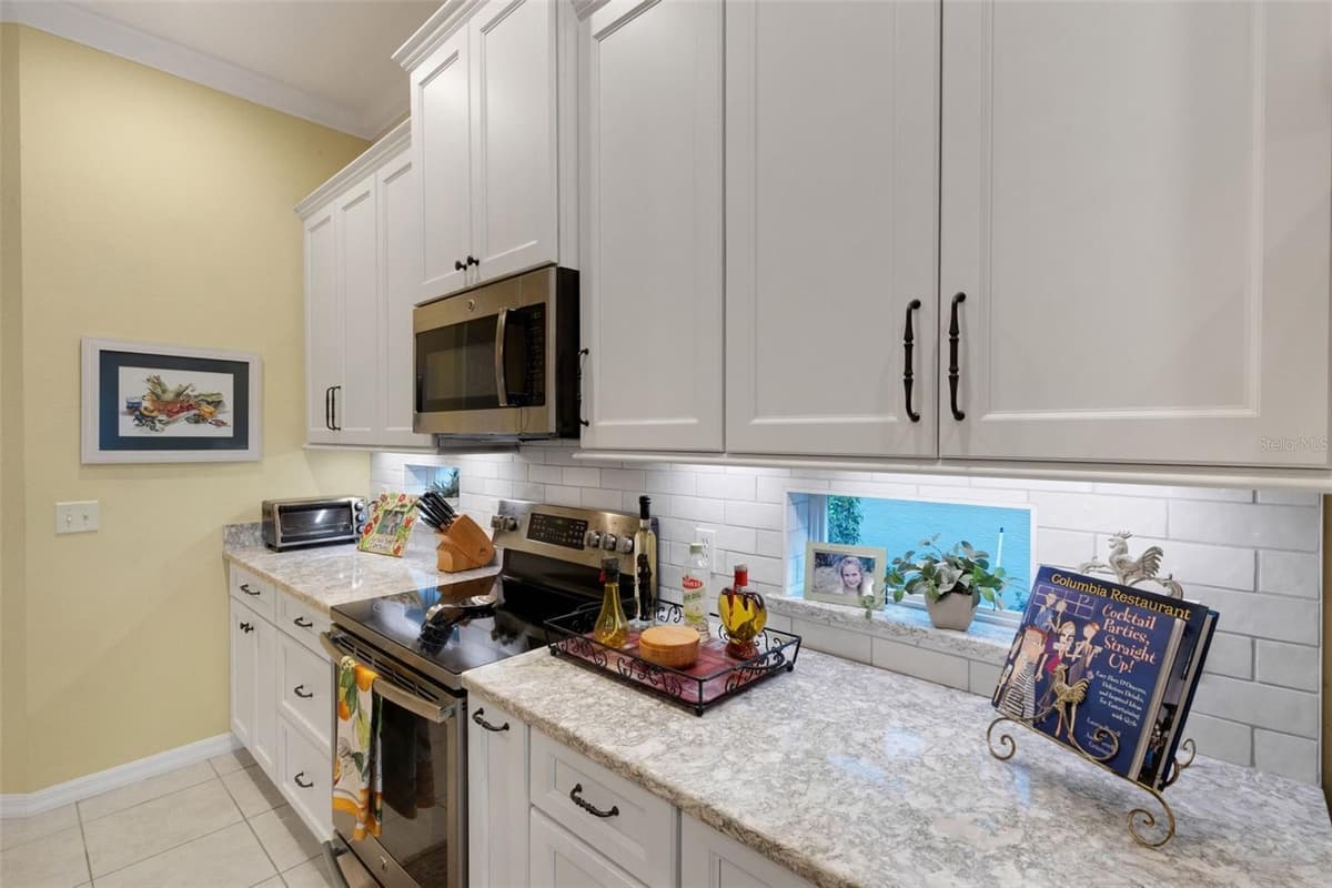 2530 LAUREL GLEN DRIVE — photo 14 of 61