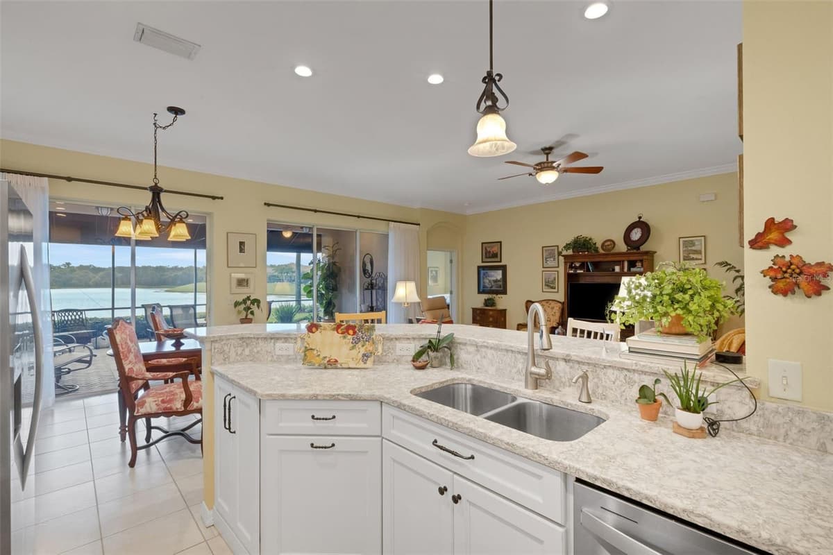 2530 LAUREL GLEN DRIVE — photo 16 of 61