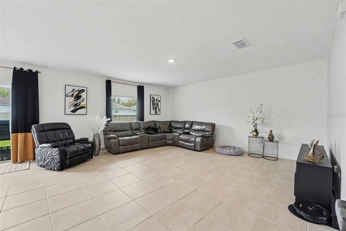 2051 ROSEWOOD CIRCLE — photo 6 of 30