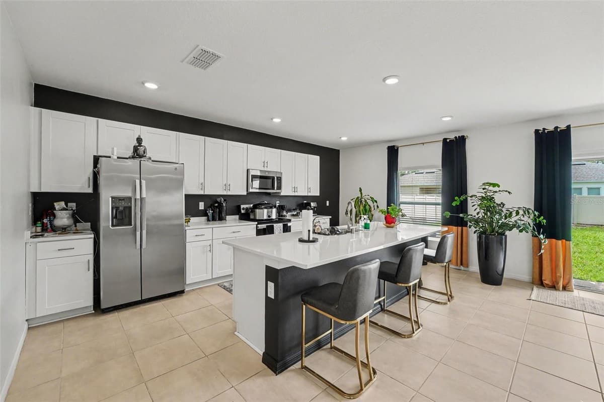 2051 ROSEWOOD CIRCLE — photo 10 of 30