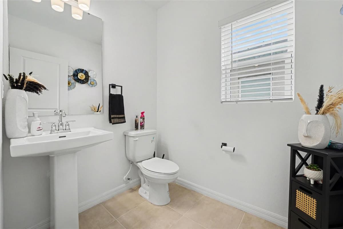 2051 ROSEWOOD CIRCLE — photo 12 of 30