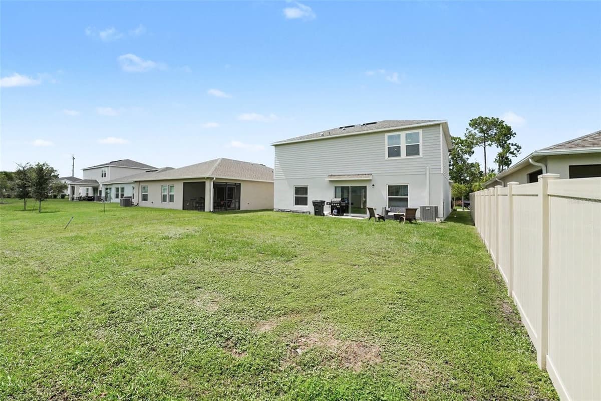 2051 ROSEWOOD CIRCLE — photo 30 of 30