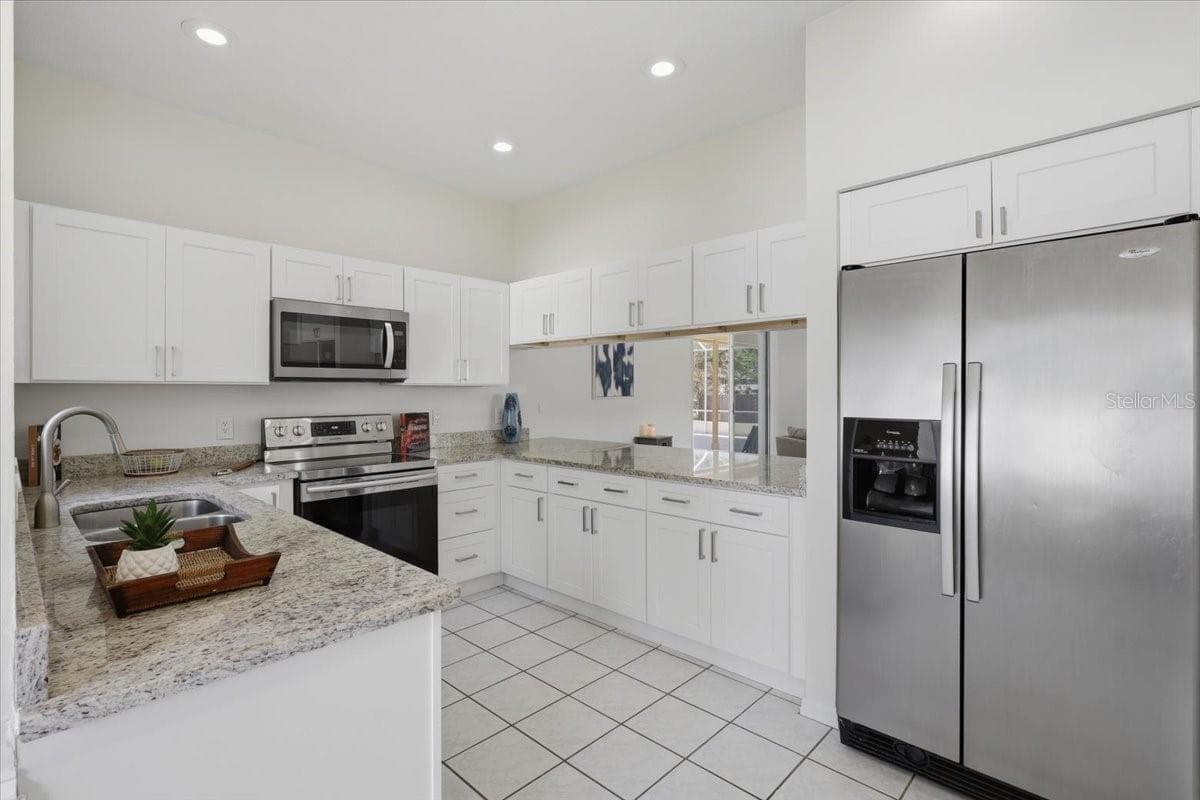 4 WESTGLEN PLACE — photo 3 of 64