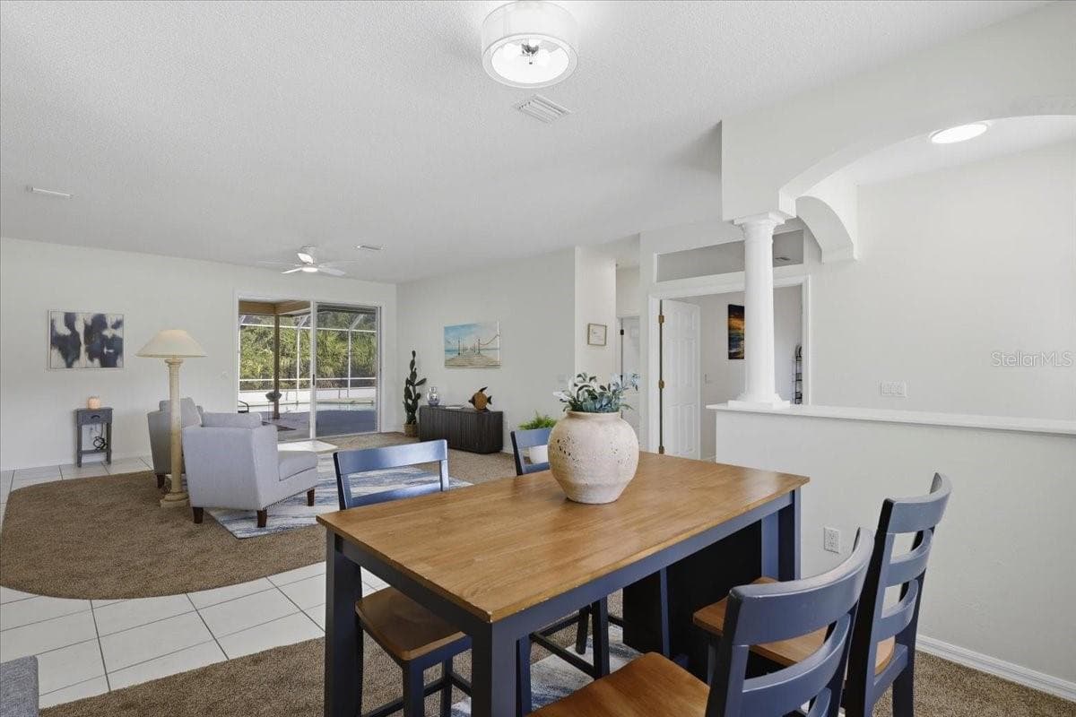 4 WESTGLEN PLACE — photo 12 of 64