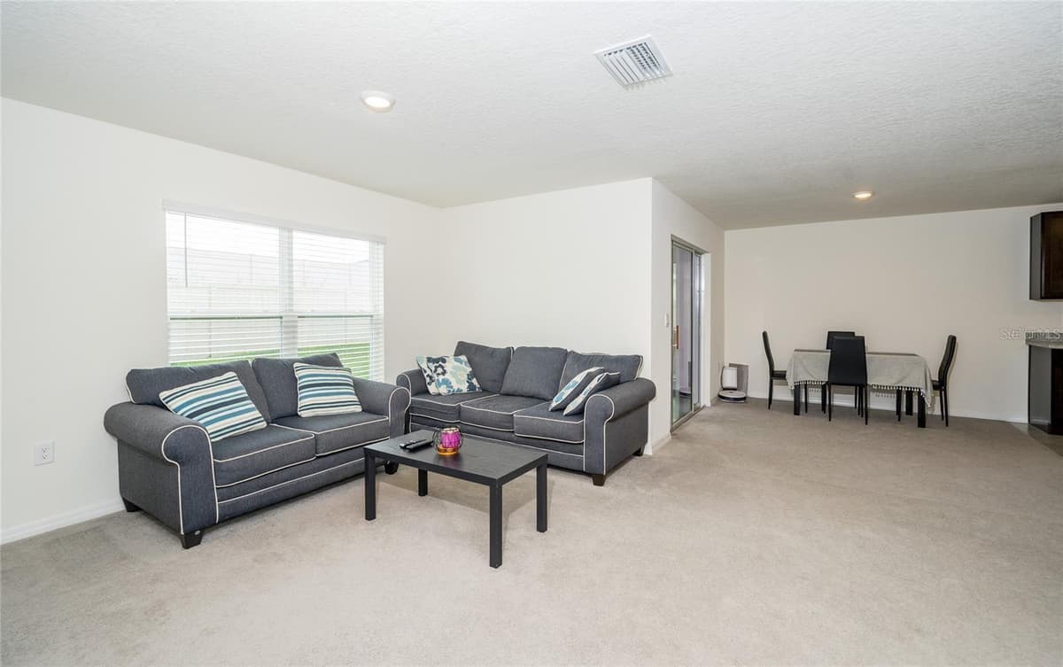 7590 BROAD POINTE DRIVE — photo 9 of 40