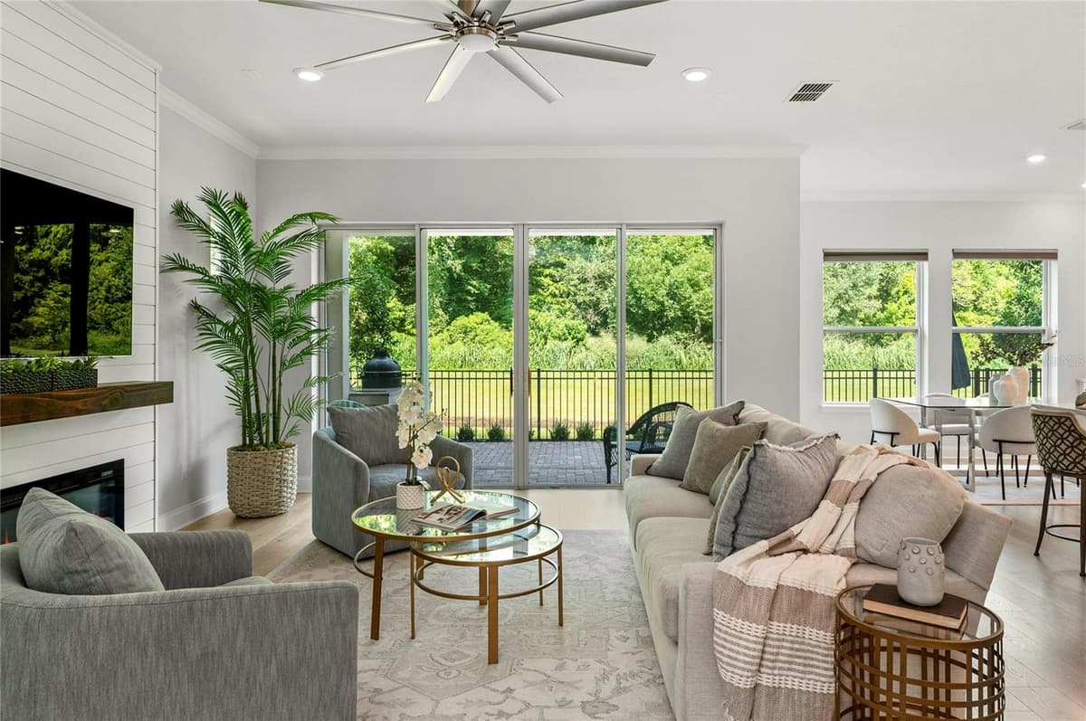 570 WISHBONE LANE — photo 4 of 46