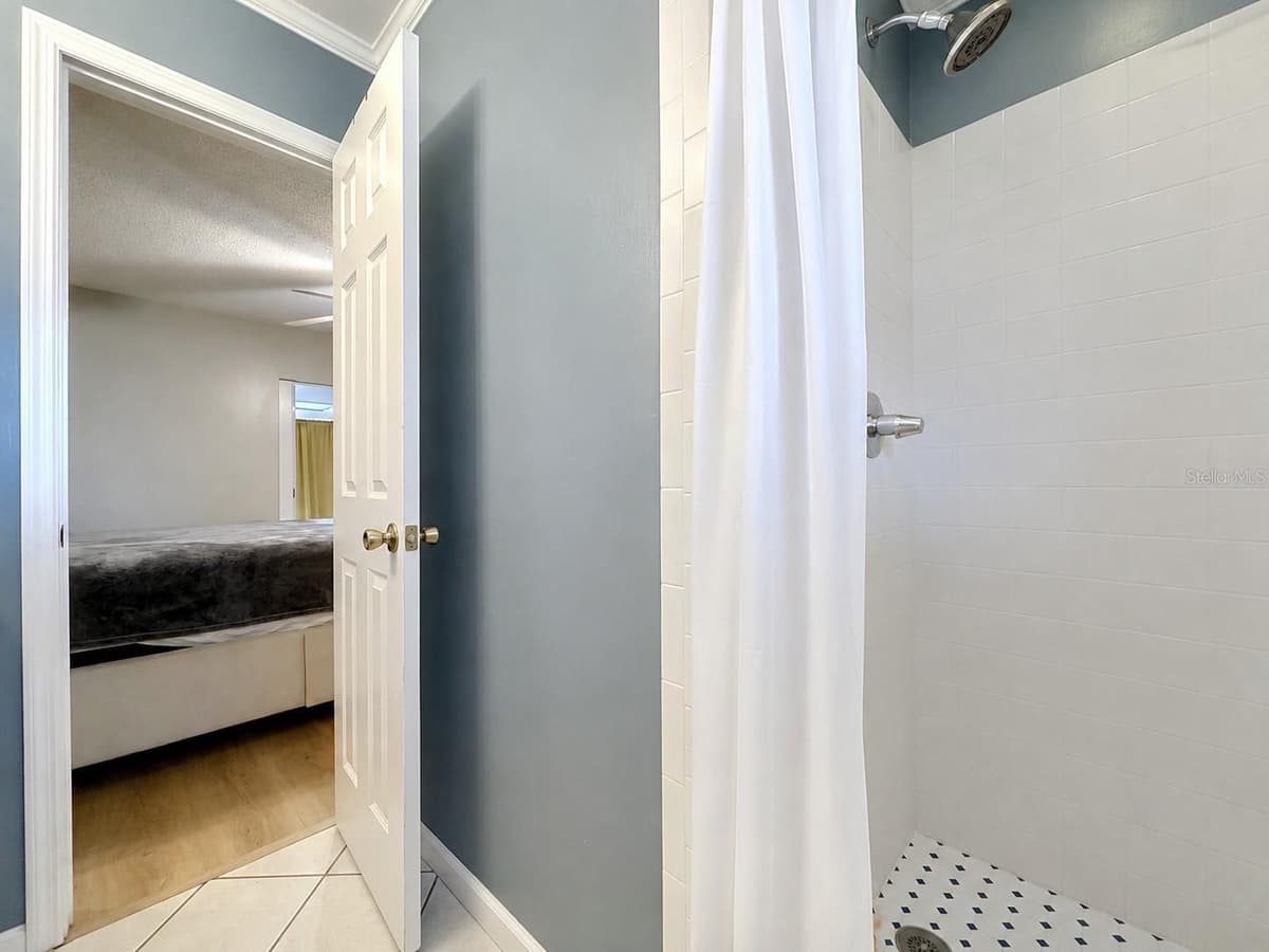 1005 HALLWOOD LOOP — photo 23 of 35