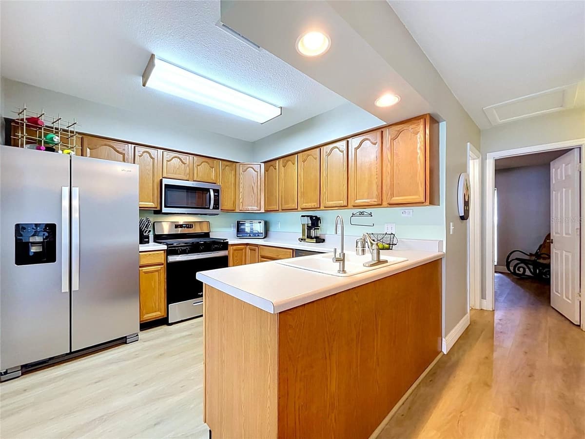 1005 HALLWOOD LOOP — photo 15 of 35