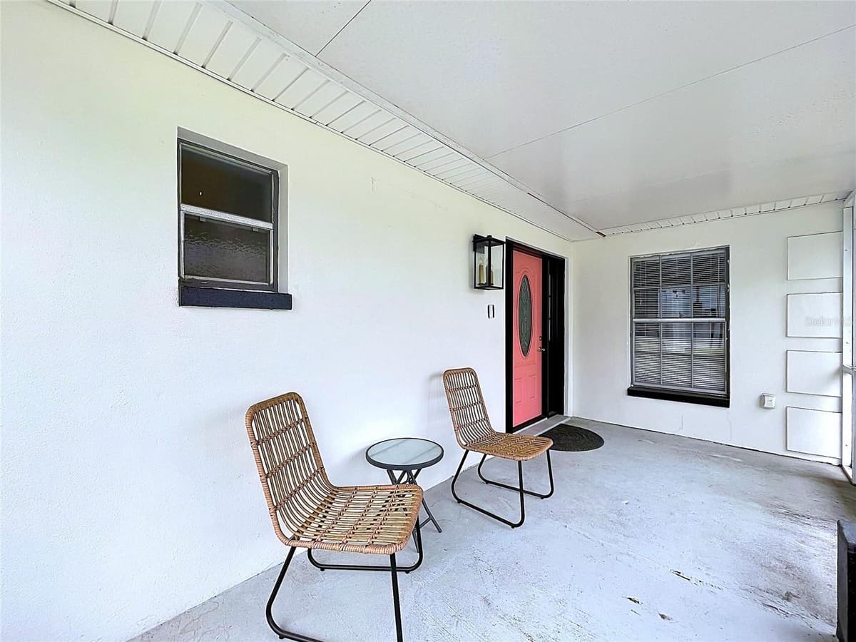 1005 HALLWOOD LOOP — photo 5 of 35