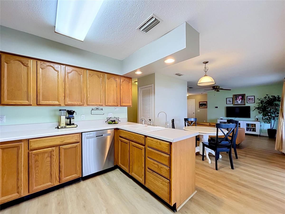 1005 HALLWOOD LOOP — photo 16 of 35