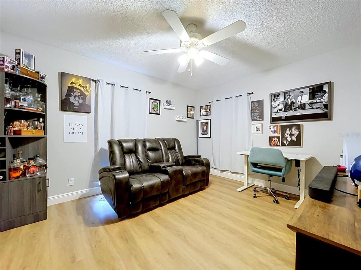 1005 HALLWOOD LOOP — photo 28 of 35