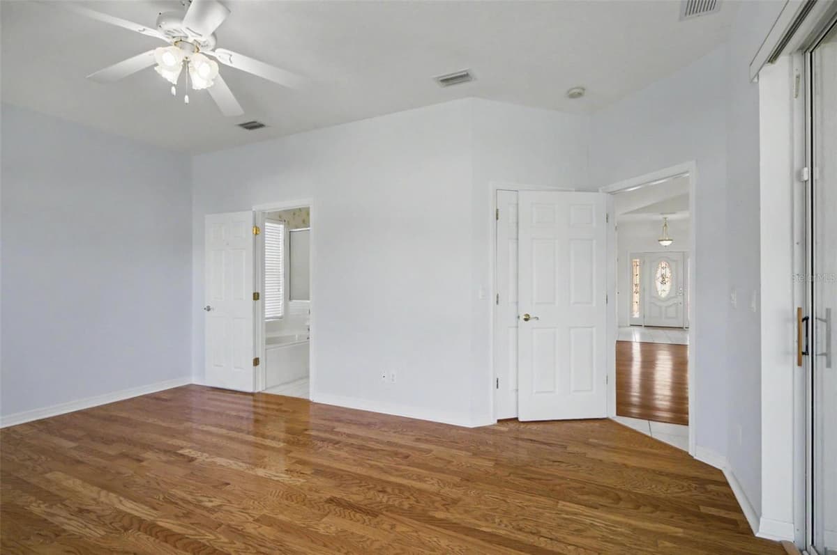 40 COLUMBIA LANE — photo 19 of 58