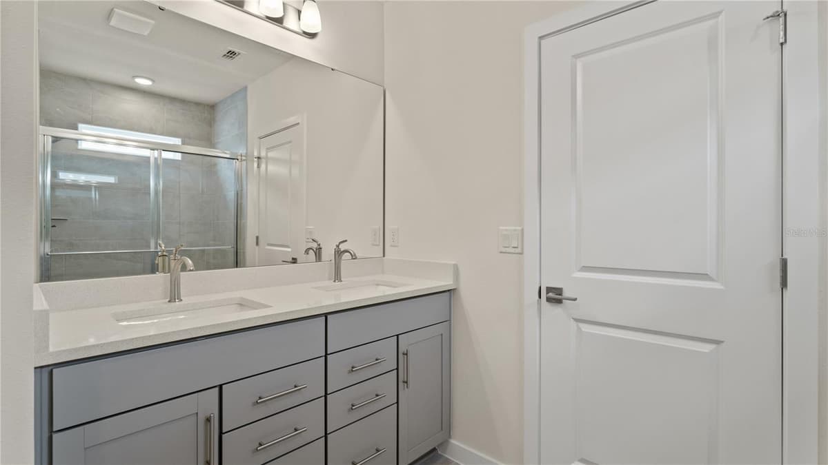 816 ANDREW STREET — photo 20 of 43