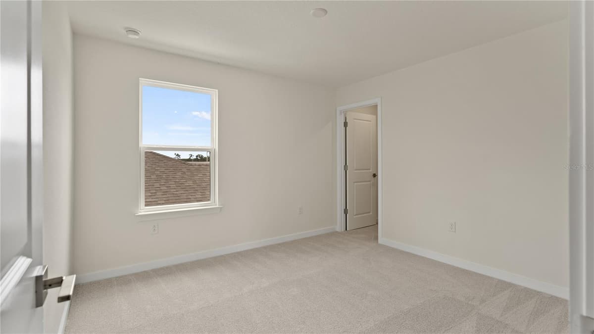 816 ANDREW STREET — photo 35 of 43