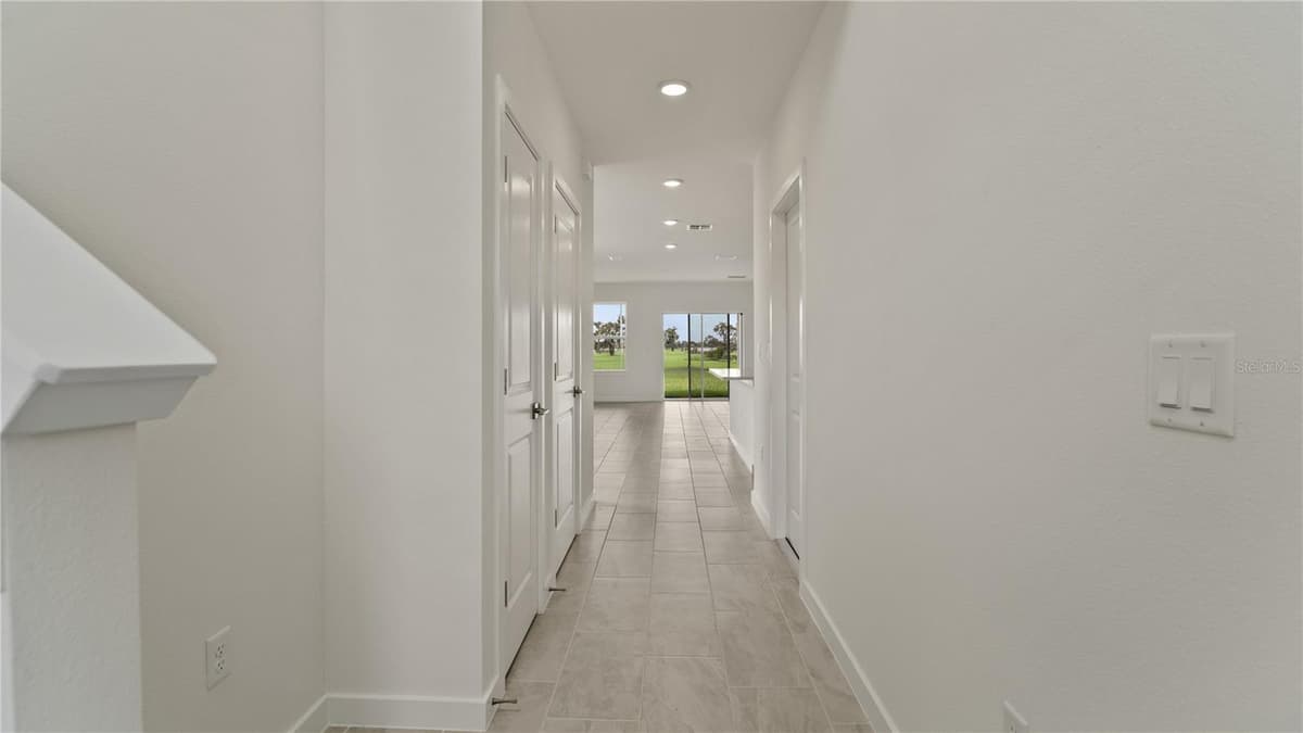 816 ANDREW STREET — photo 13 of 43