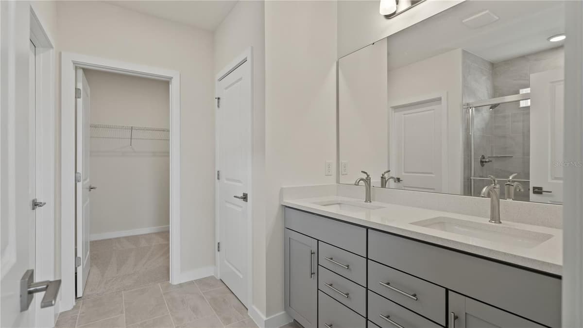 816 ANDREW STREET — photo 19 of 43