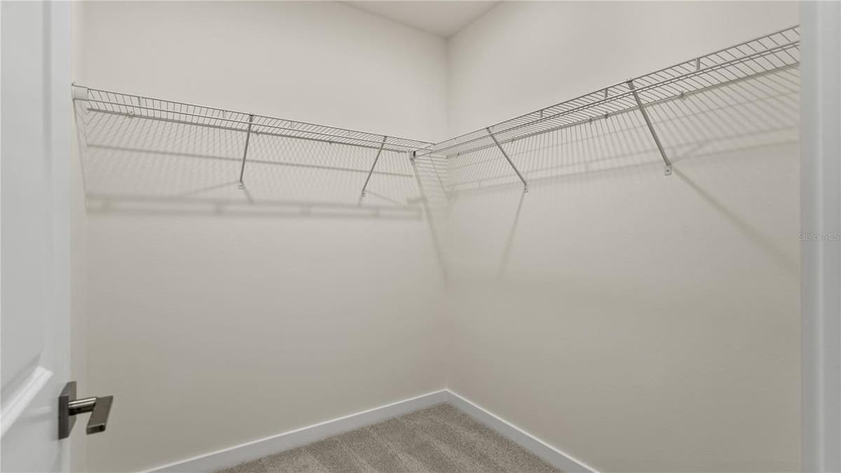 816 ANDREW STREET — photo 23 of 43