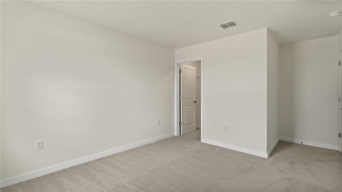 816 ANDREW STREET — photo 33 of 43