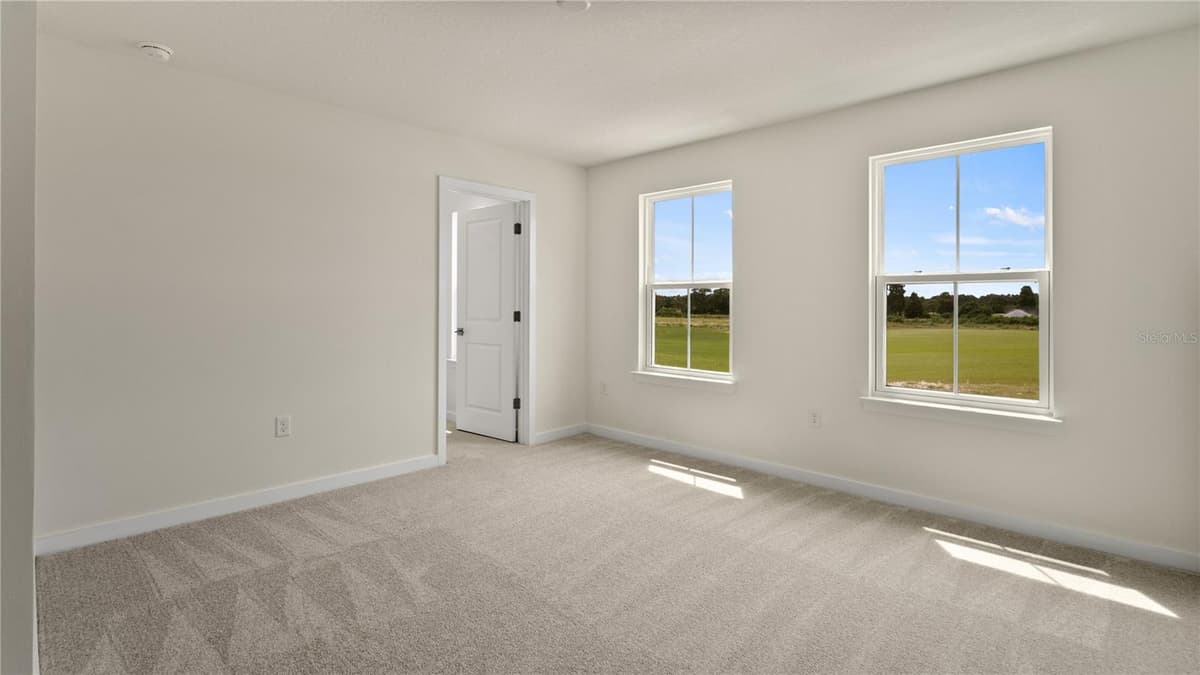 816 ANDREW STREET — photo 39 of 43