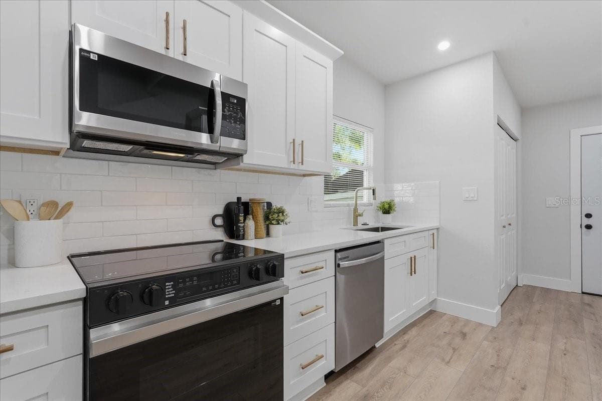 3705 HIGHLAND AVENUE — photo 15 of 59