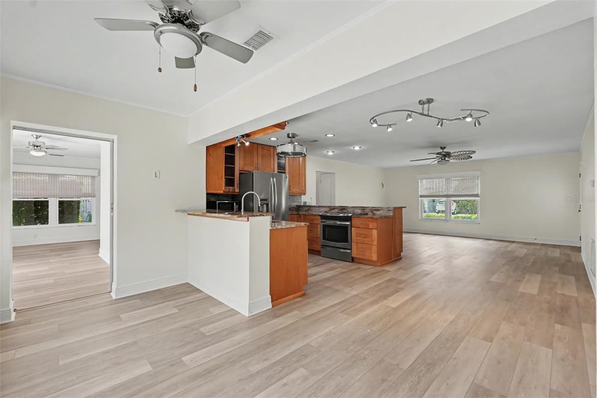 8359 CANDLEWOOD ROAD — photo 19 of 38