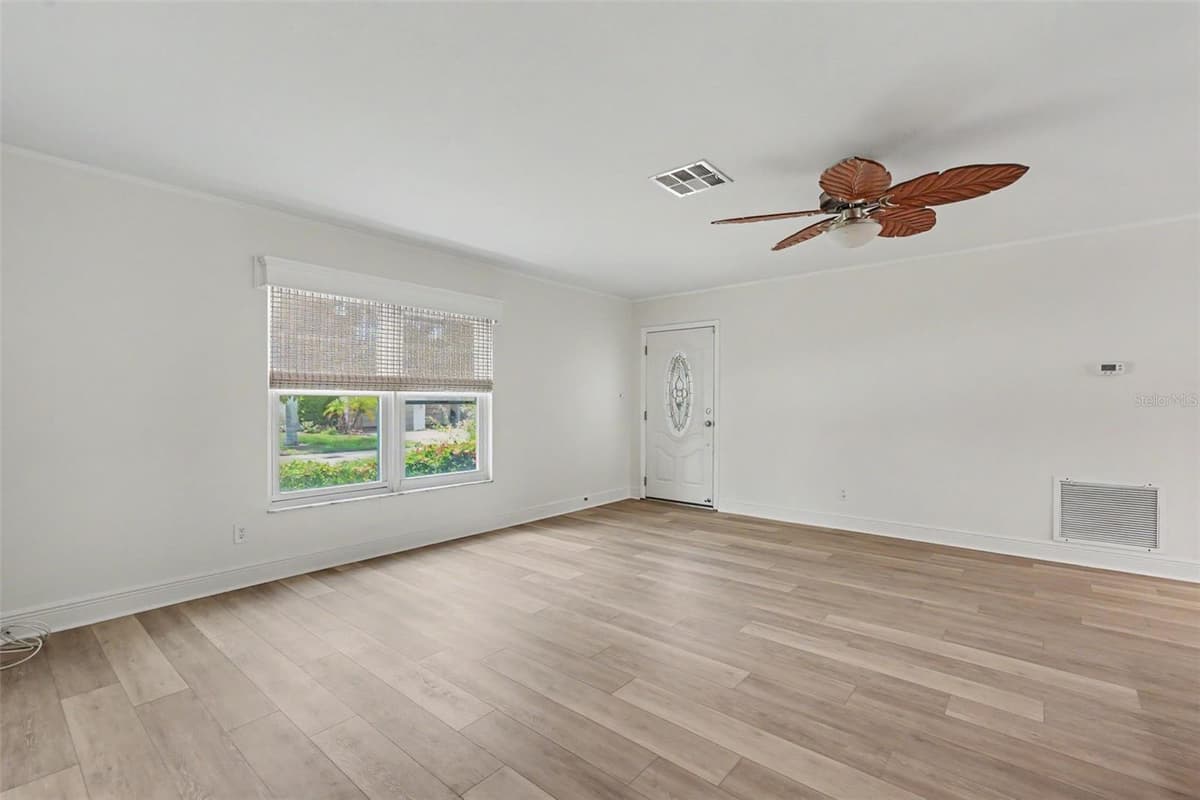 8359 CANDLEWOOD ROAD — photo 32 of 38