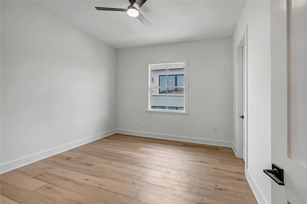 208 CHIPPEWA AVENUE — photo 46 of 79
