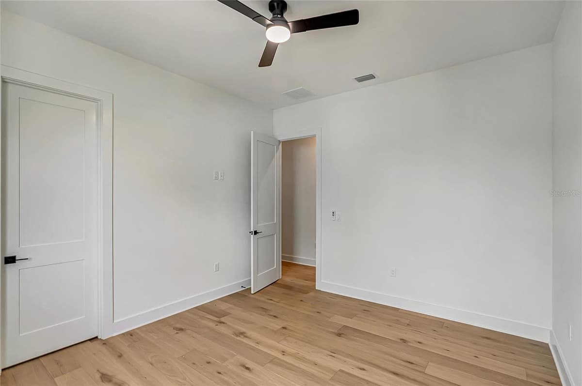 208 CHIPPEWA AVENUE — photo 48 of 79