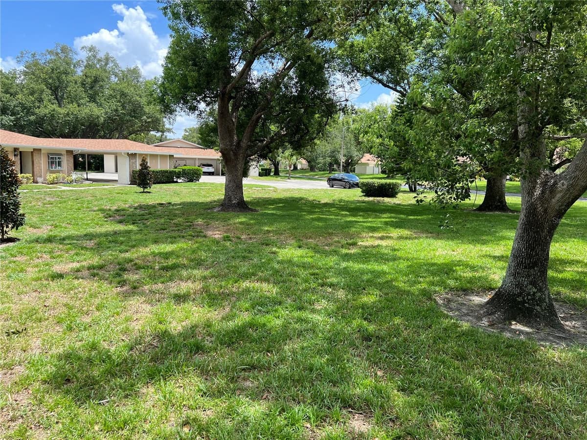 2297 LARK CIRCLE — photo 2 of 25