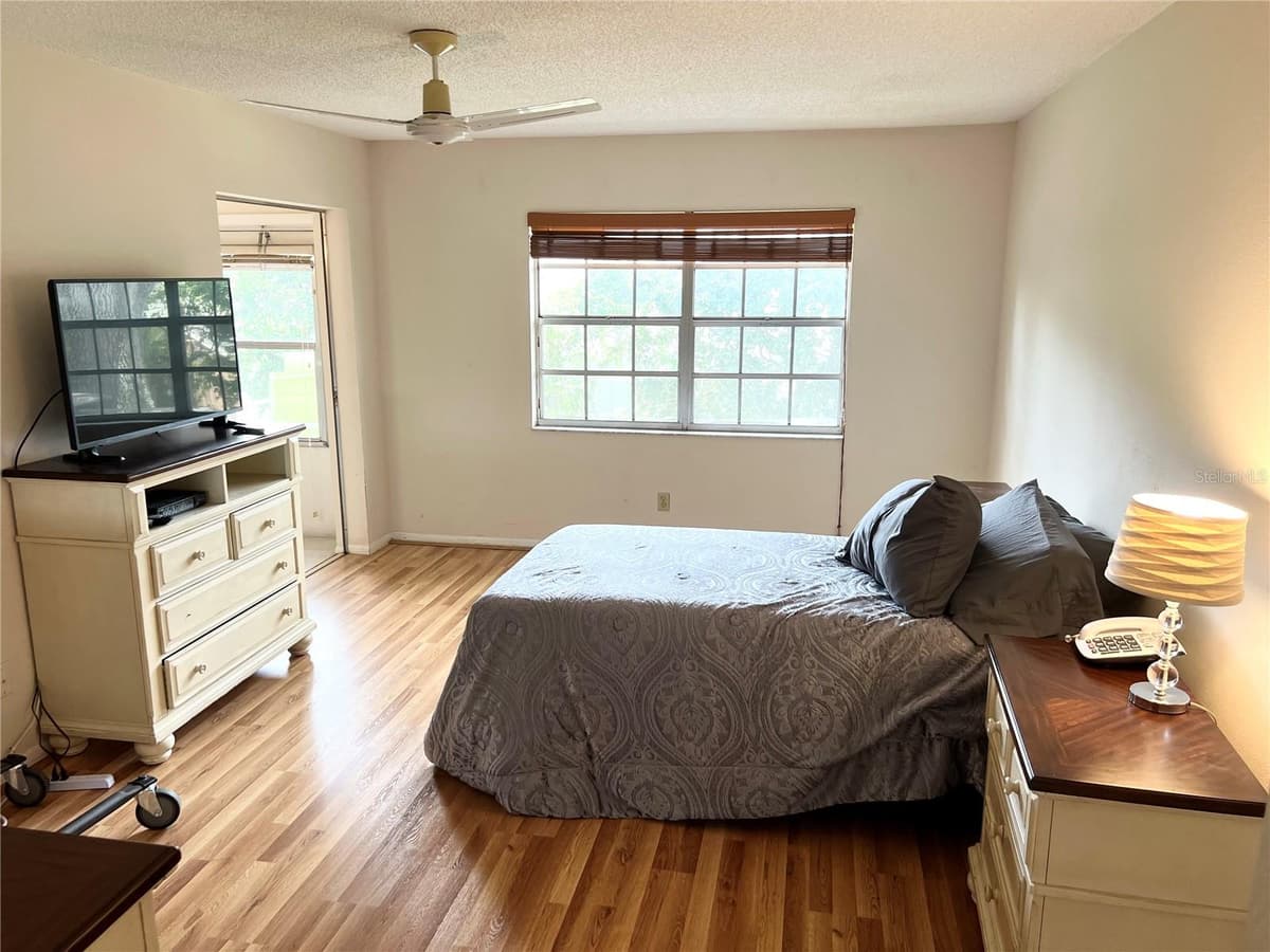 2297 LARK CIRCLE — photo 13 of 25
