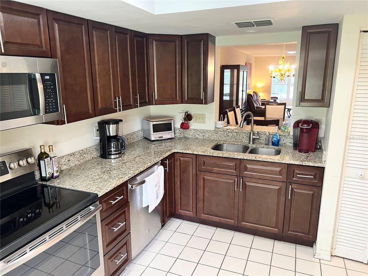 2297 LARK CIRCLE — photo 6 of 25