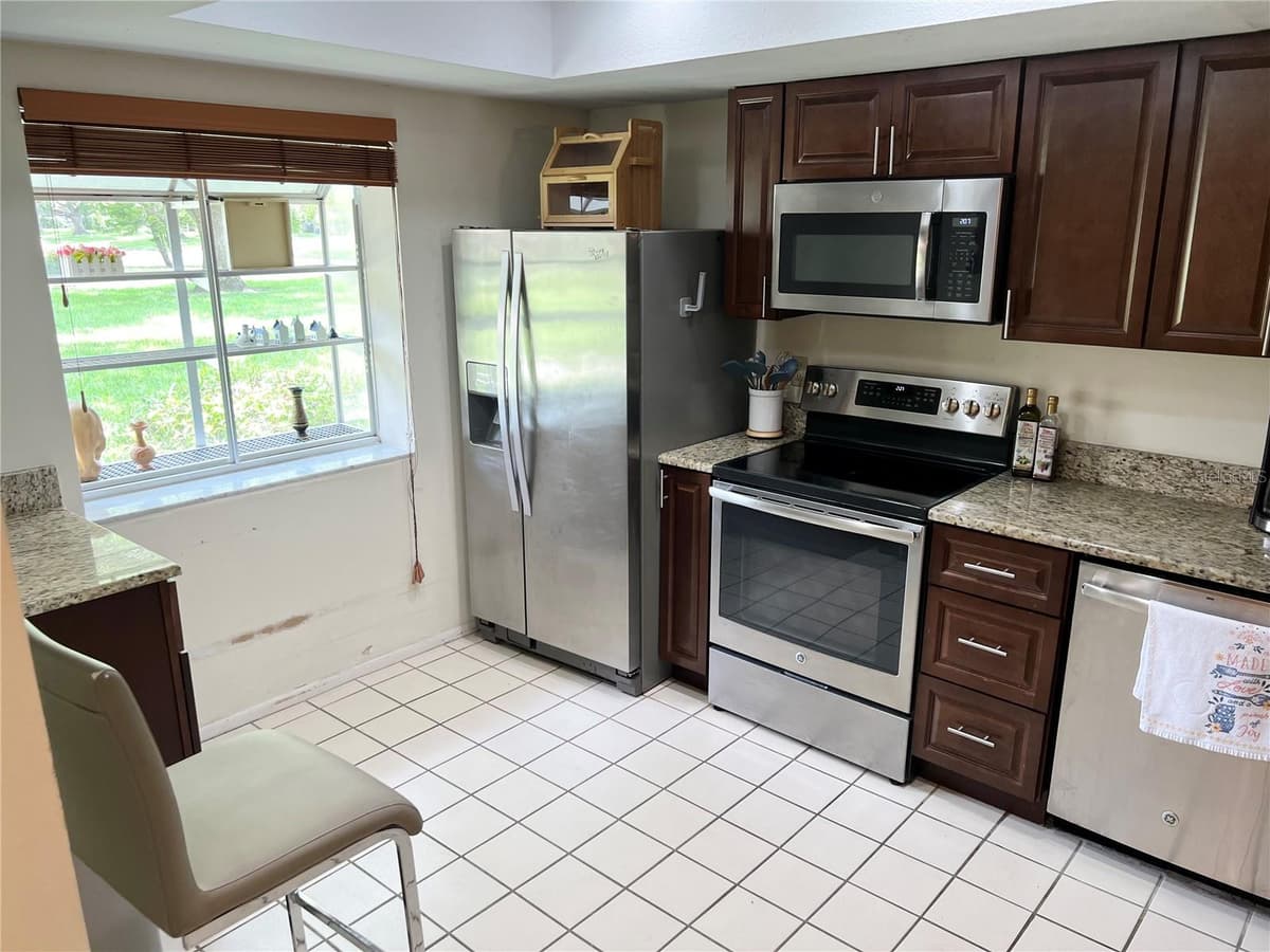 2297 LARK CIRCLE — photo 4 of 25
