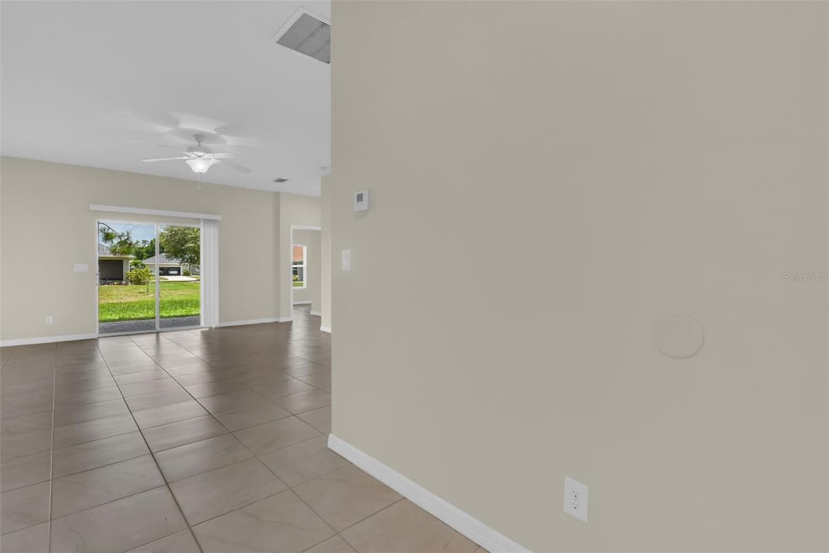 25599 DEEP CREEK BOULEVARD — photo 9 of 35